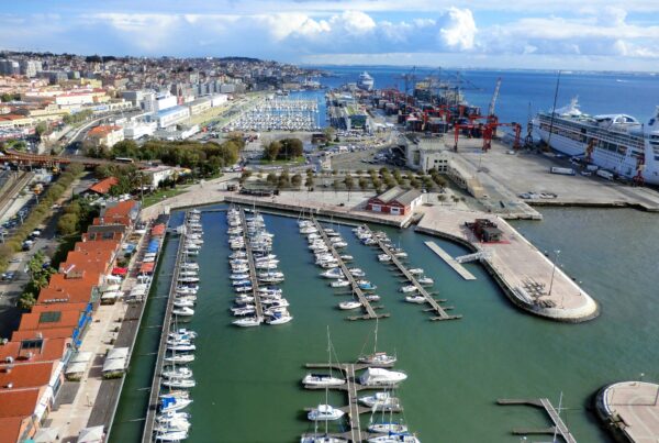 Lees hier alles over de grootste en award winnende cruise haven aan de Middellandse zee, Lissabon - de Kritische Cruise lover